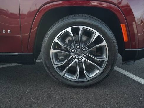 Used 2022 Jeep Grand Wagoneer Series III image 49