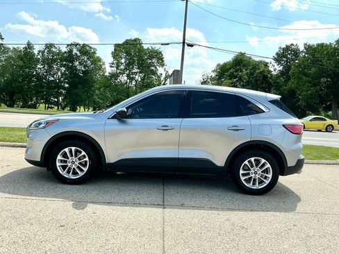 Used 2022 Ford Escape SE w/ Convenience Package FWD image 7