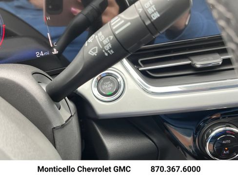 New 2026 Chevrolet Trax LT w/ Driver Confidence Package FWD image 16