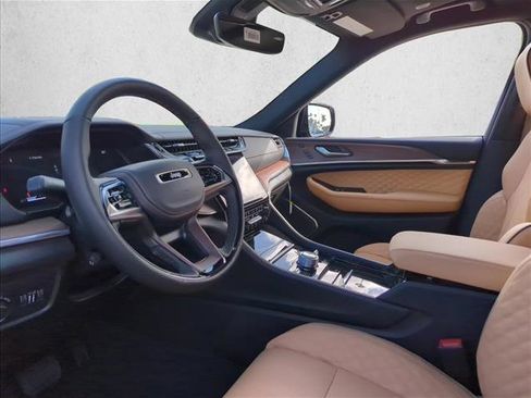 New 2025 Jeep Grand Cherokee Summit w/ Obsidian Package image 3