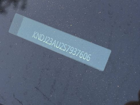 Used 2025 Kia Soul LX w/ LX Technology Package FWD image 26