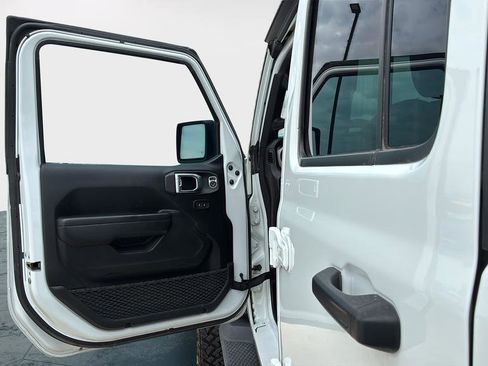 Used 2020 Jeep Wrangler Unlimited Sport S AWD/4WD image 20