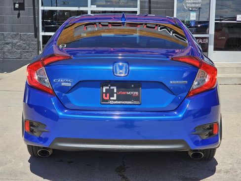 Used 2016 Honda Civic Touring image 11