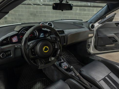 Used 2021 Lotus Evora RWD image 42
