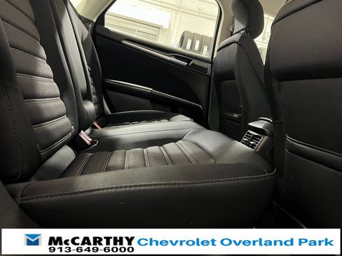 Used 2013 Ford Fusion SE image 25