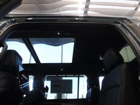 New 2026 Jeep Grand Wagoneer Limited image 18