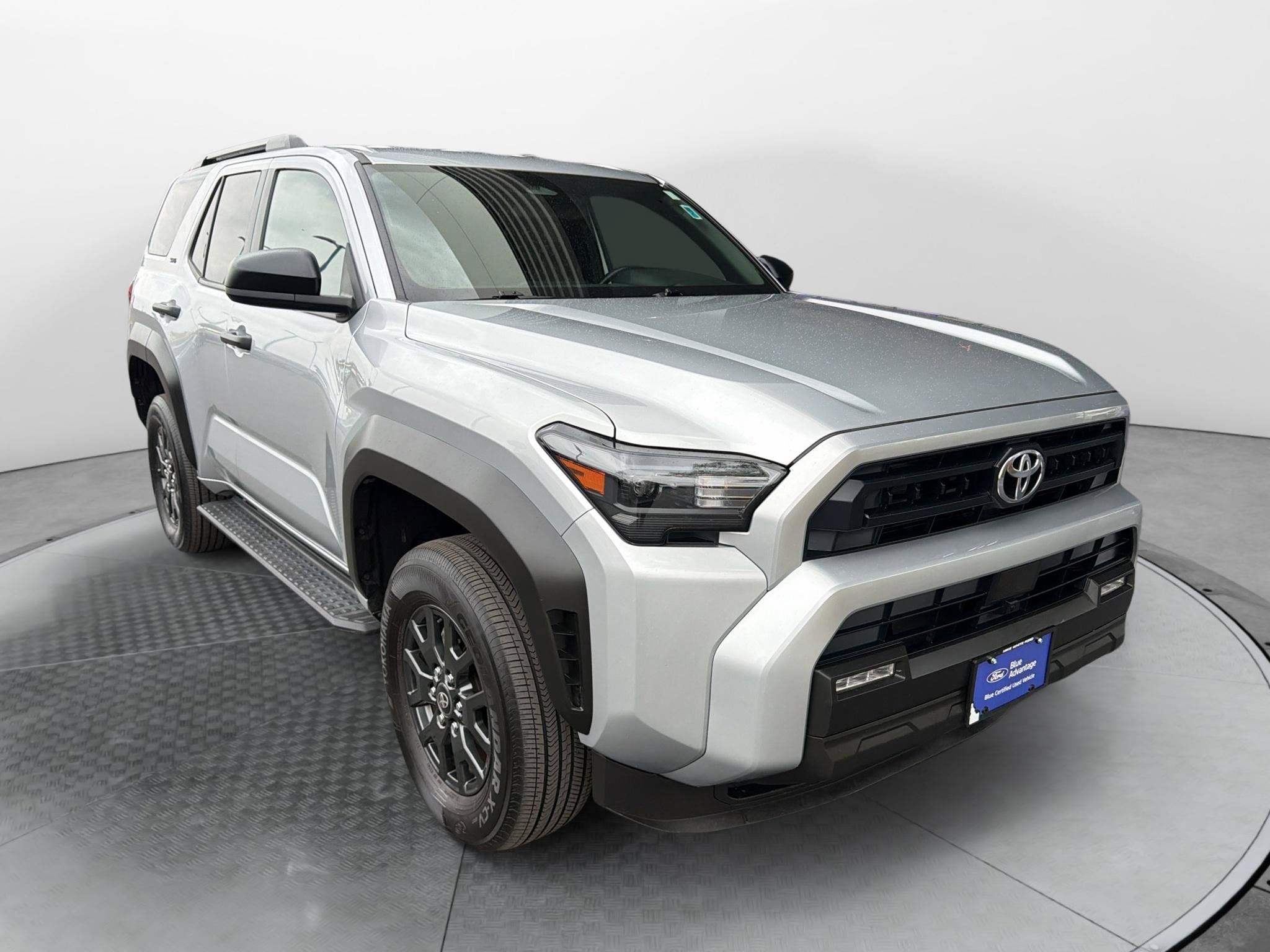 Used 2025 Toyota 4Runner SR5 AWD/4WD image 1
