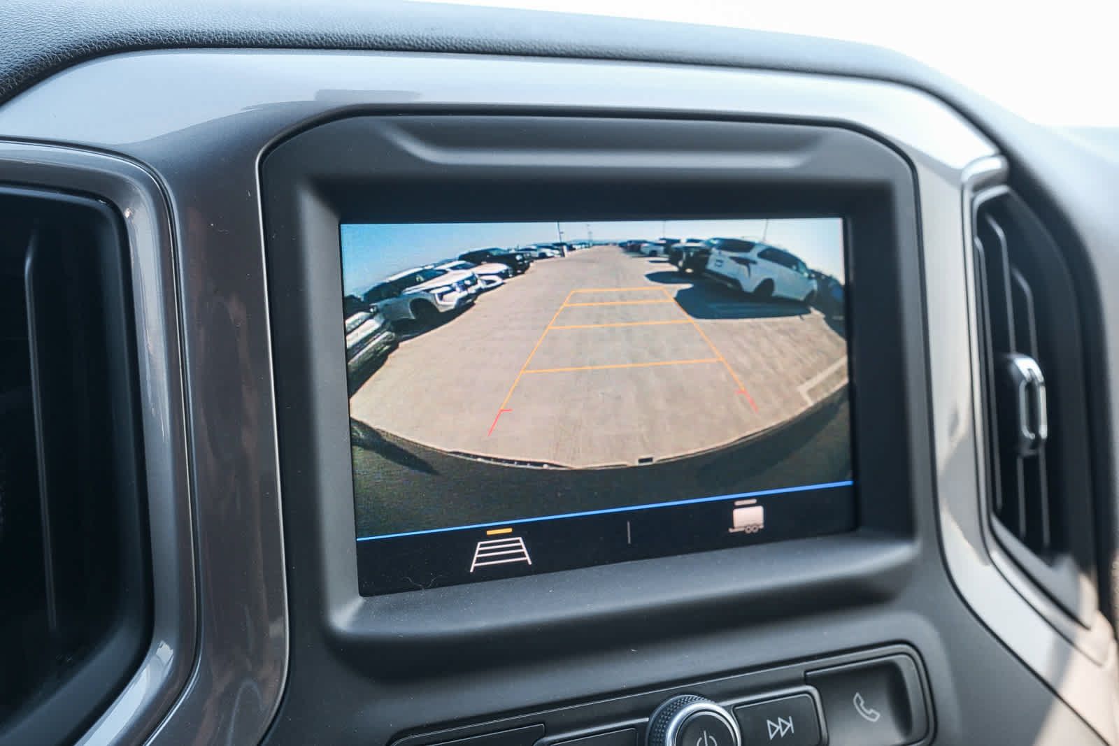 Used 2022 Chevrolet Silverado 1500 Custom RWD image 26