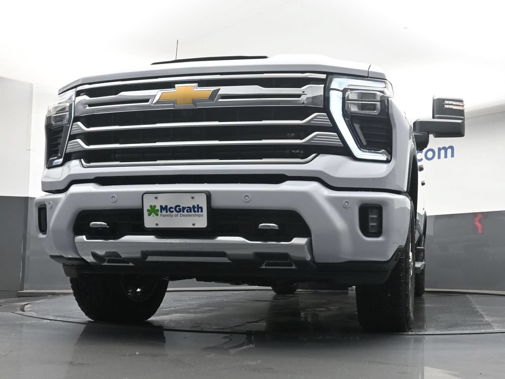 New 2026 Chevrolet Silverado 2500 High Country w/ Technology Package AWD/4WD image 7