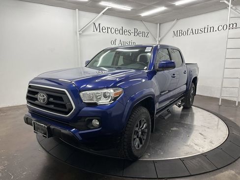 Used 2022 Toyota Tacoma SR5 image 3