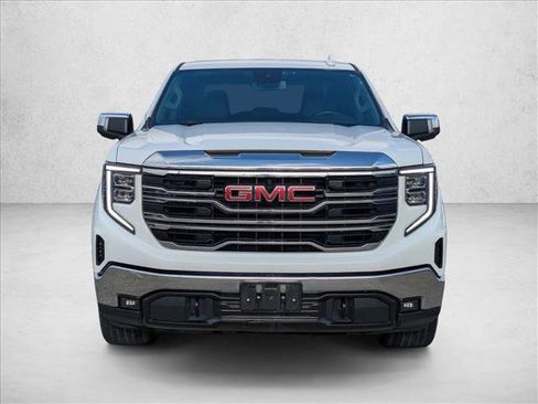 Used 2022 GMC Sierra 1500 SLT AWD/4WD image 2