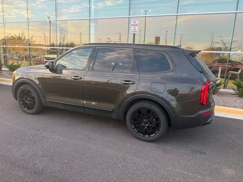 Used 2021 Kia Telluride SX w/ Nightfall Edition Package AWD/4WD image 10