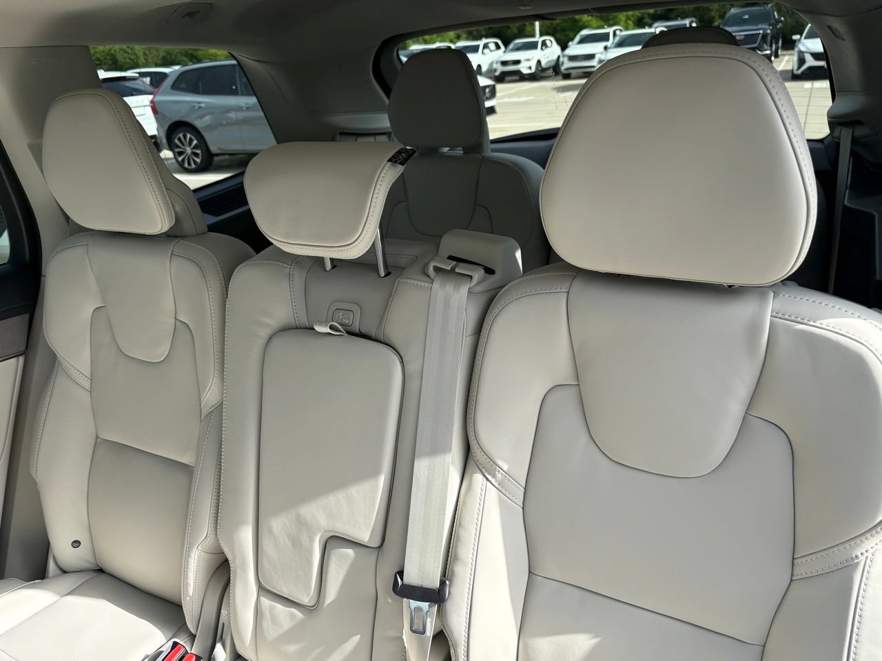 New 2026 Volvo XC90 B6 Ultra w/ Protection Package AWD/4WD image 22