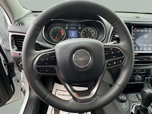 Used 2022 Jeep Cherokee Limited image 9