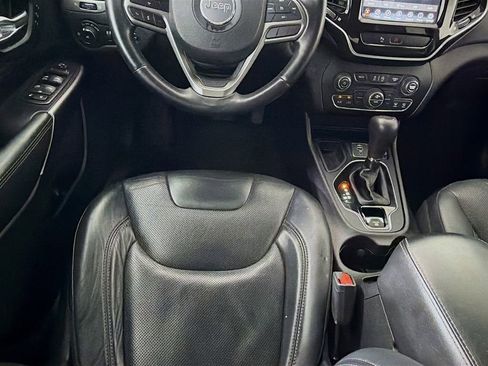 Used 2019 Jeep Cherokee Limited image 25