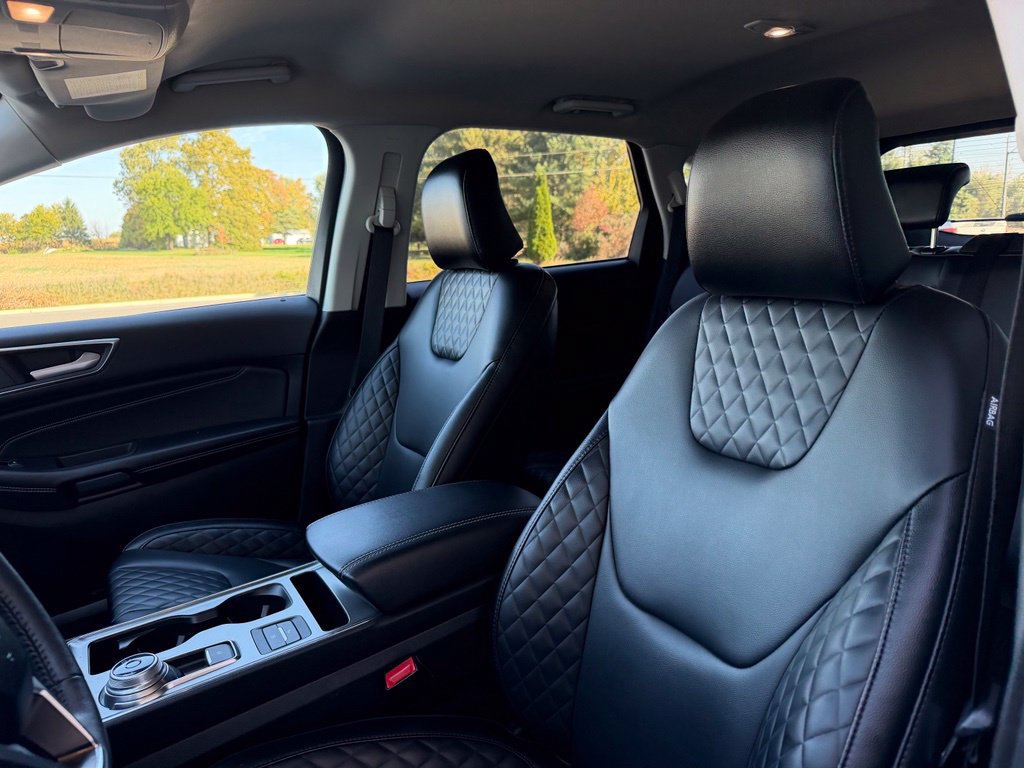Used 2024 Ford Edge Titanium AWD/4WD image 16