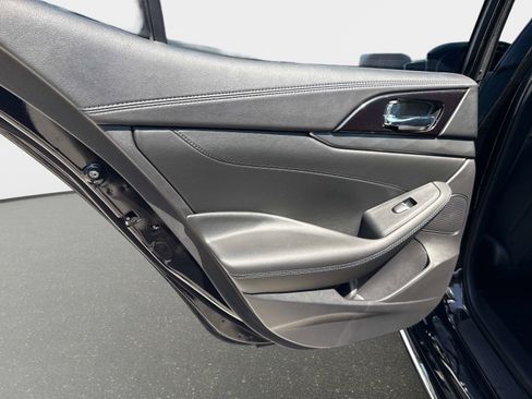 Used 2019 Nissan Maxima 3.5 S w/ Floor Mat Group FWD image 10