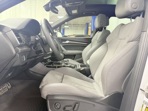 Used 2022 Audi SQ5 Premium Plus w/ Premium Plus Package image 11