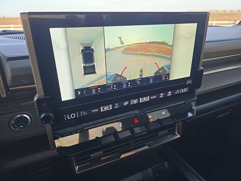 Used 2025 GMC Hummer EV 2X AWD/4WD image 24