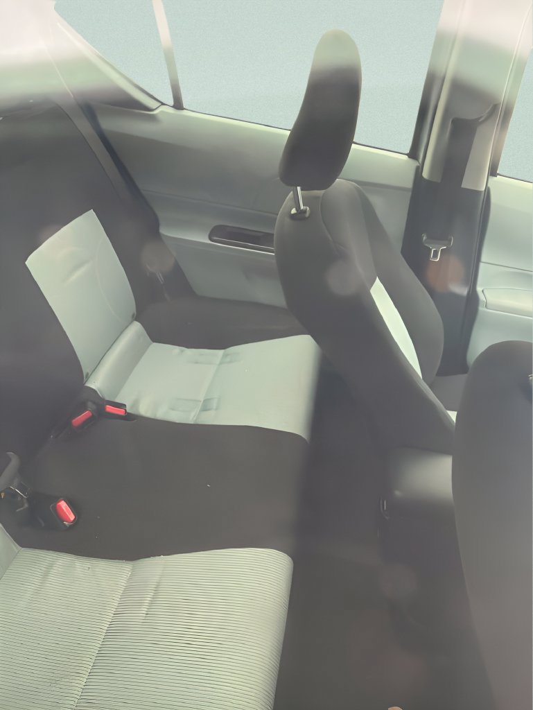 Used 2012 Toyota Prius C Two FWD image 3