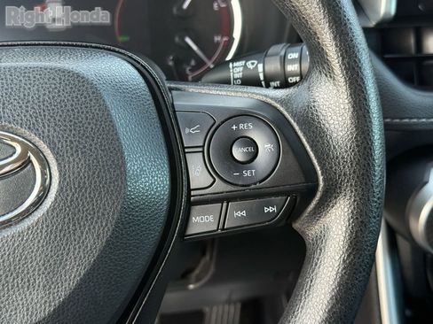 Used 2024 Toyota RAV4 XLE image 16
