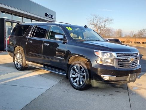 Used 2016 Chevrolet Suburban LTZ image 16
