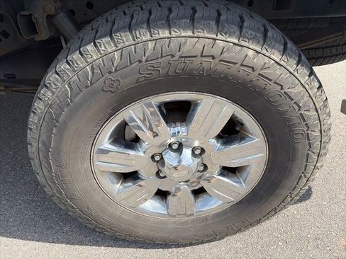 Used 2011 Ford F150 Lariat w/ Lariat Chrome Pkg image 32