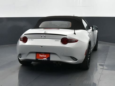 Used 2019 MAZDA MX-5 Miata Club image 32