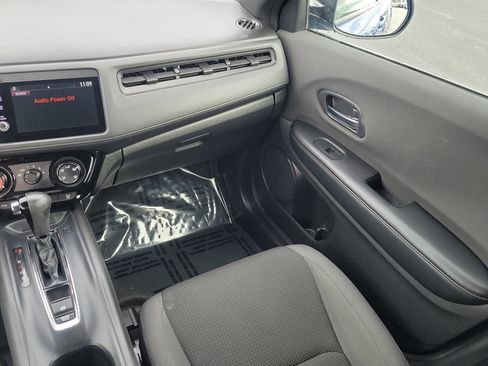 Used 2022 Honda HR-V Sport image 17