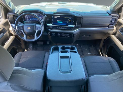 Used 2025 Chevrolet Silverado 1500 LT AWD/4WD image 10