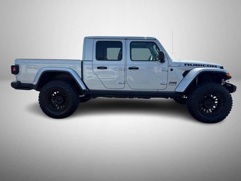 Used 2023 Jeep Gladiator Rubicon w/ Cold Weather Group AWD/4WD image 5