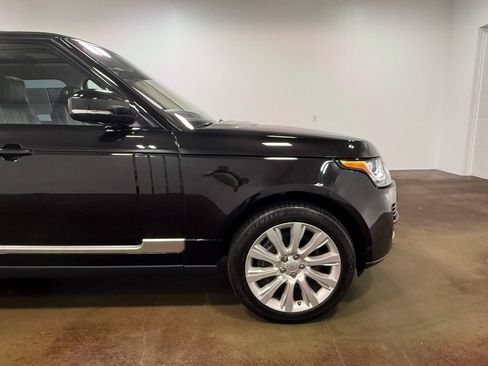 Used 2016 Land Rover Range Rover Supercharged AWD/4WD image 30