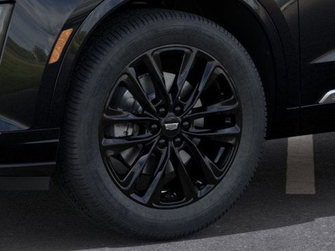 New 2025 Cadillac XT6 Luxury w/ LPO, Floor Liner Package image 9