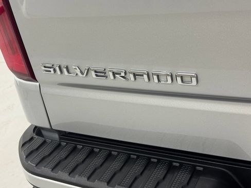 Used 2022 Chevrolet Silverado 1500 Custom RWD image 34