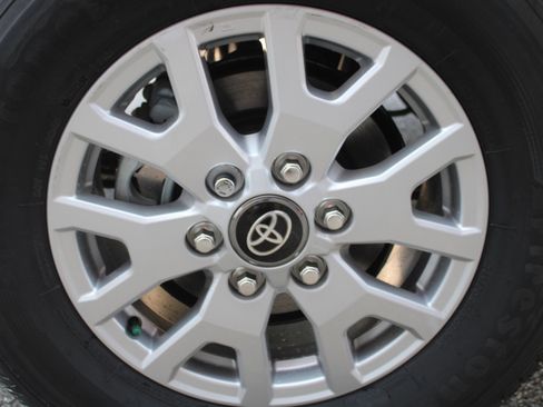 Used 2026 Toyota Tacoma SR AWD/4WD image 26