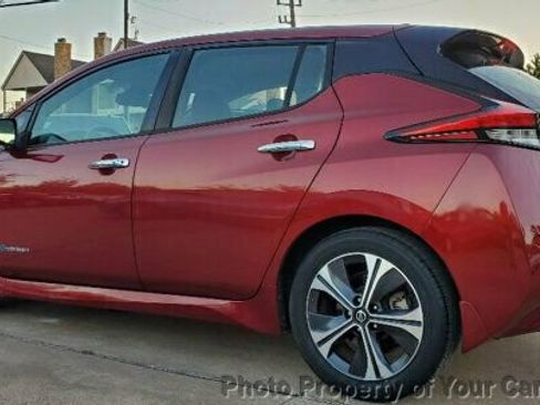 Used 2019 Nissan Leaf SV w/ SV Technology Package image 22