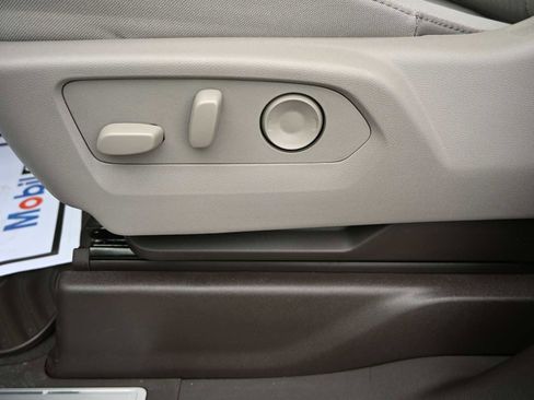 New 2026 GMC Sierra 2500 SLE w/ SLE Value Package; image 29