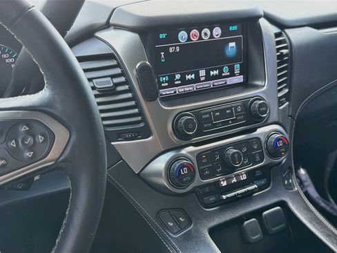 Used 2019 Chevrolet Tahoe LT w/ RST Edition RWD image 28
