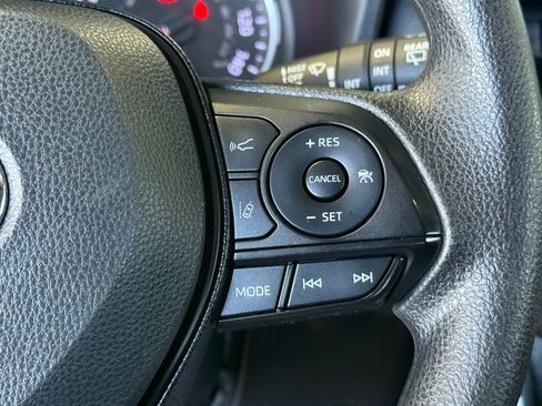 Used 2019 Toyota RAV4 XLE image 22