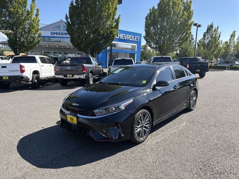 Used 2024 Kia Forte GT-Line w/ GT-Line Premium Package FWD image 5