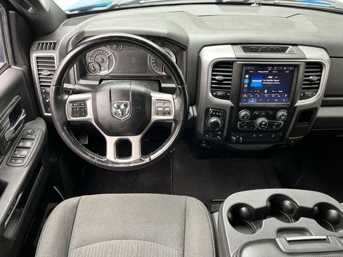 Used 2022 RAM 1500 Warlock AWD/4WD image 11