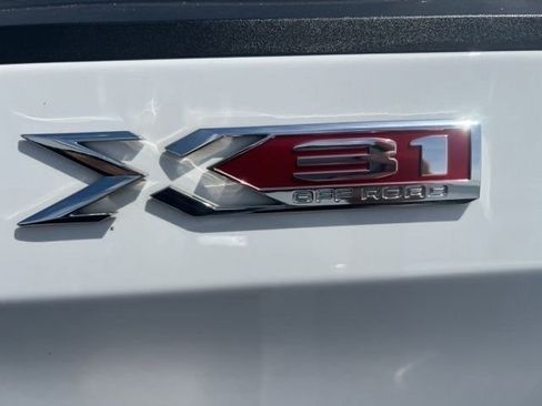 Certified 2024 GMC Sierra 1500 SLT w/ SLT Premium Plus Package AWD/4WD image 33