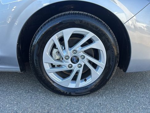 Certified 2025 Subaru Impreza 2.0i image 38