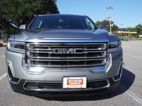 Used 2023 GMC Acadia SLE image 8