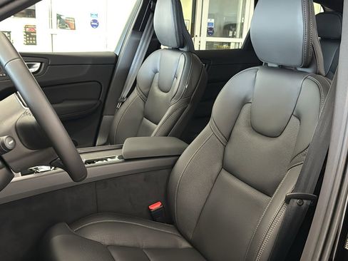 New 2026 Volvo XC60 B5 Ultra w/ Climate Package AWD/4WD image 23