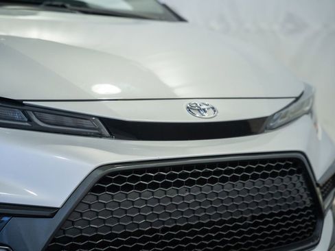 Used 2021 Toyota Corolla XSE FWD image 10