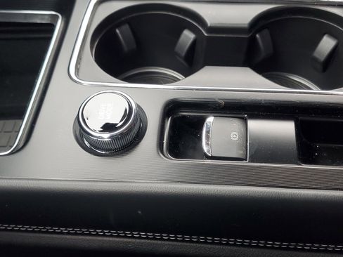 New 2026 Lincoln Corsair Premiere image 23