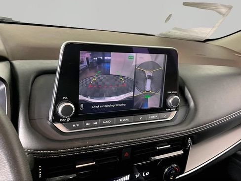 Used 2021 Nissan Rogue SV FWD image 13