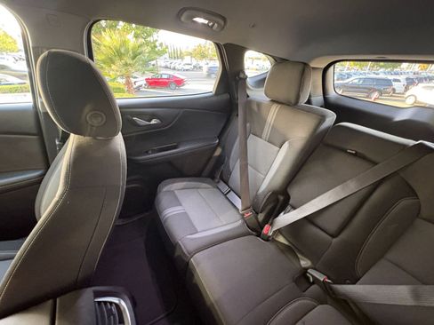 Used 2025 Chevrolet Blazer LT image 39