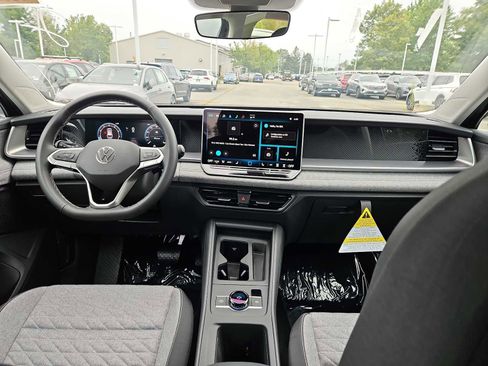 New 2025 Volkswagen Tiguan S image 16